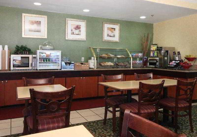 Fairfield Inn And Suites By Marriott Atlanta Suwanee Restoran foto