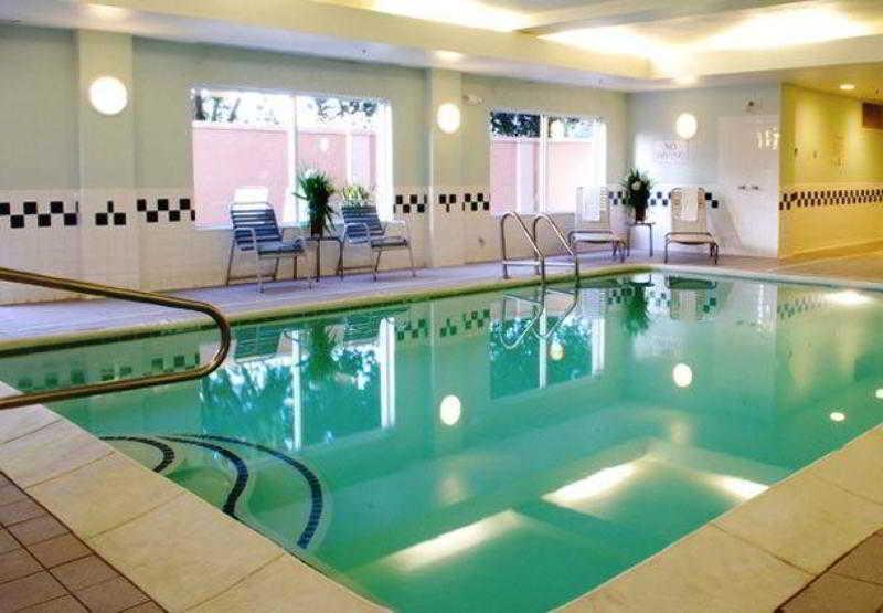 Fairfield Inn And Suites By Marriott Atlanta Suwanee Bagian luar foto